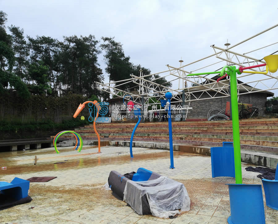 水上樂園設備從定制到安裝完成大約多長時間-1178