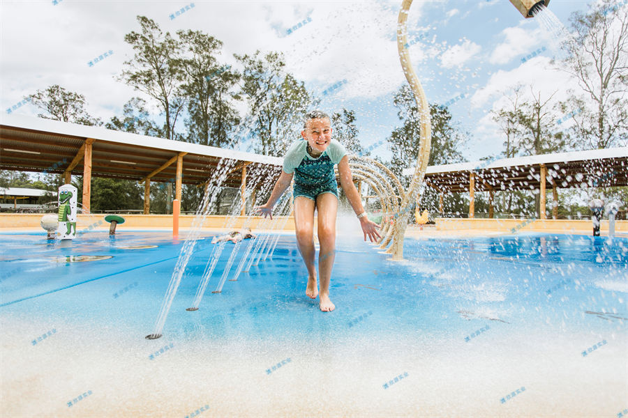 投資者不要盲目跟風(fēng)投資水上樂(lè)園-7786