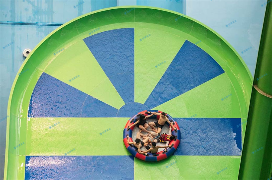 水上游樂設備要注意更新換代