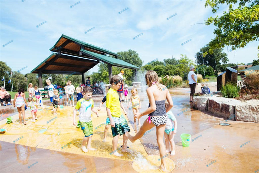 兒童水上樂園設(shè)備設(shè)計(jì)的要注意的事項(xiàng)-7679