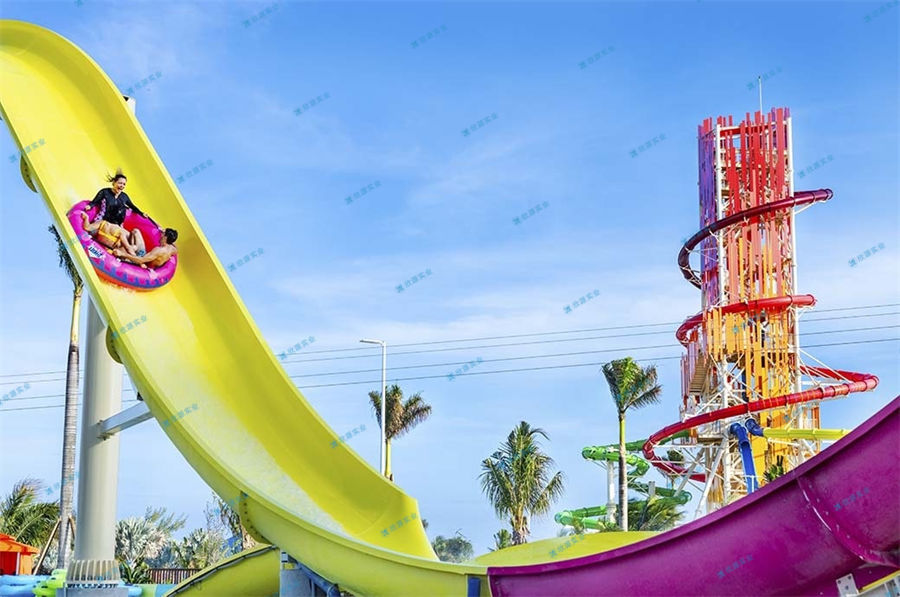水上樂園設備應綜合配置以滿足游客需求