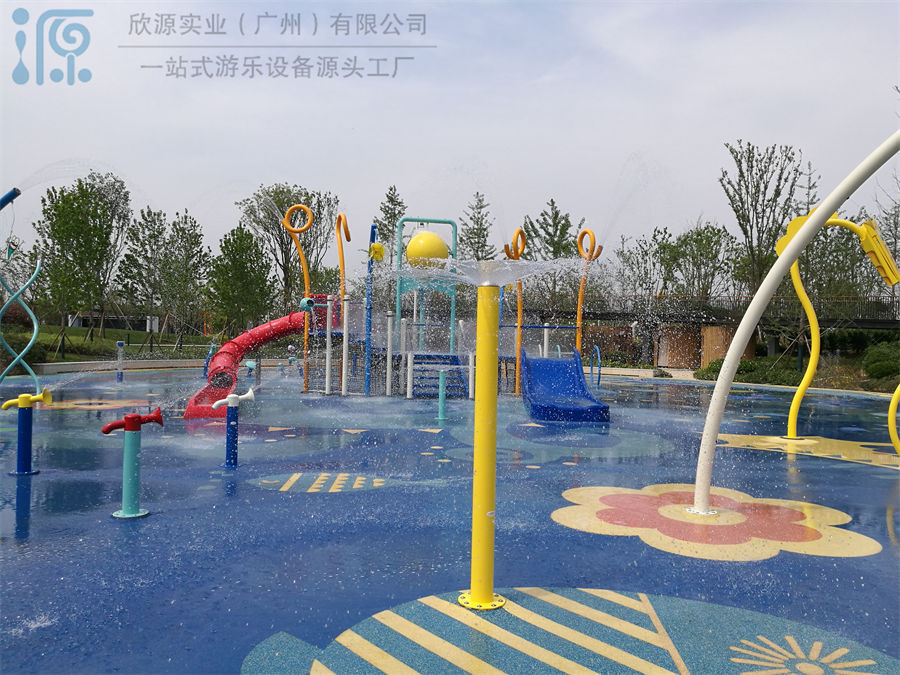 鄭州中央公園理想國(guó)戲水樂園6